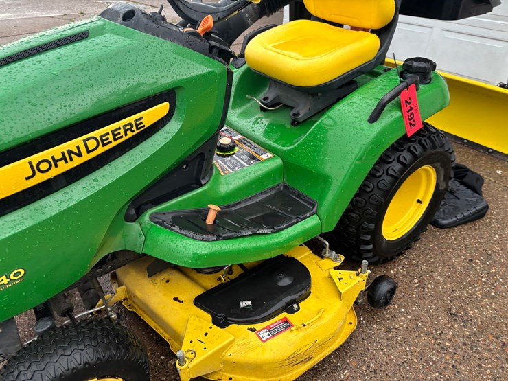 john-deere-x540-image-12