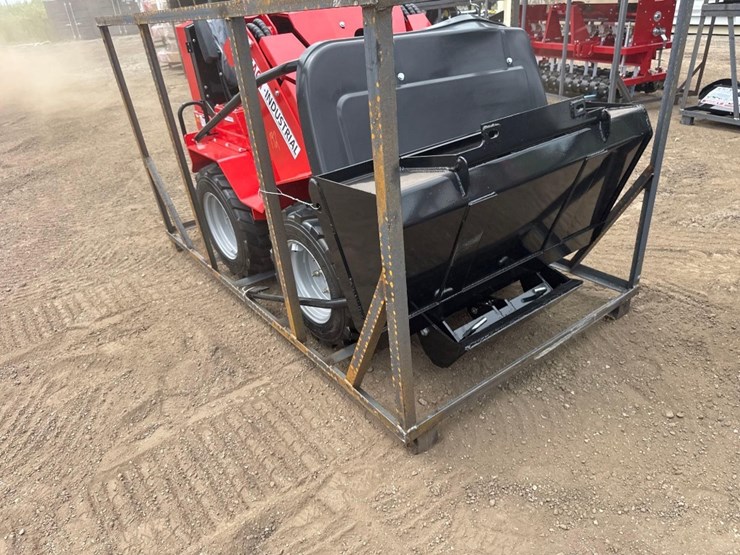new-agt-industrial-co-mini-skidloader-model-sda-140w-image-3