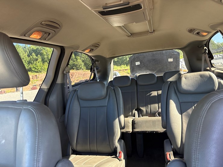 2007-dodge-grand-caravan-image-30