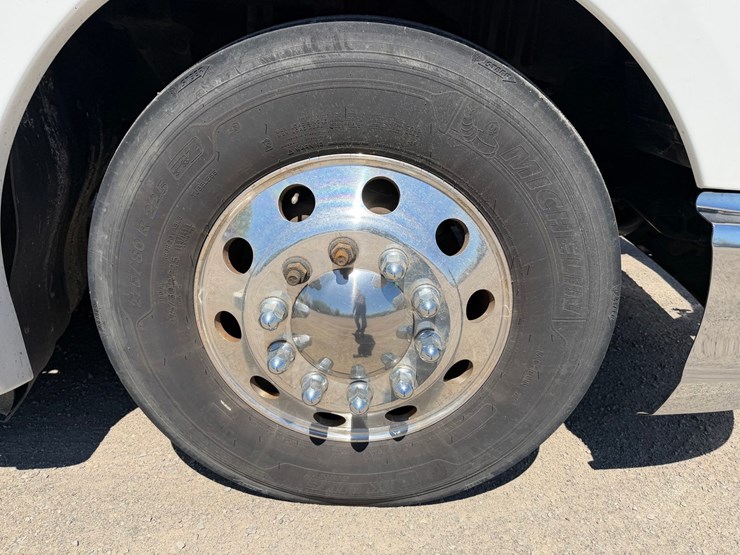 2018-kenworth-t680-image-79