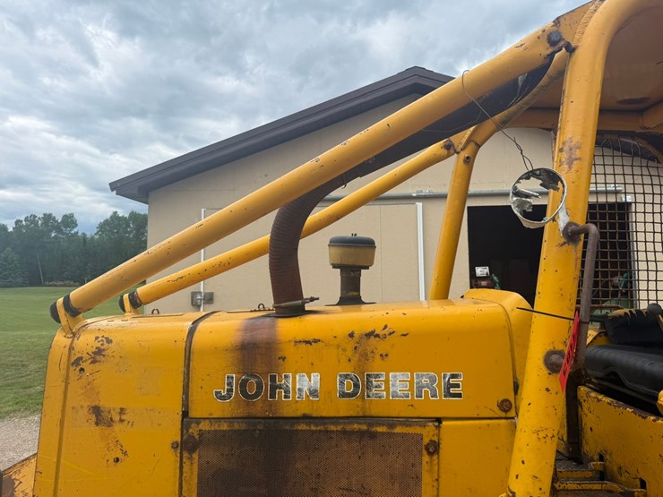 john-deere-450e-image-18