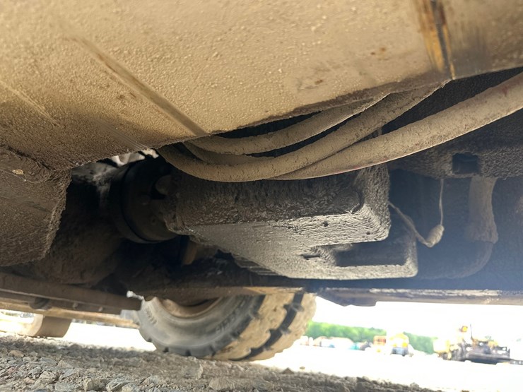 1995-caterpillar-dp70-image-54