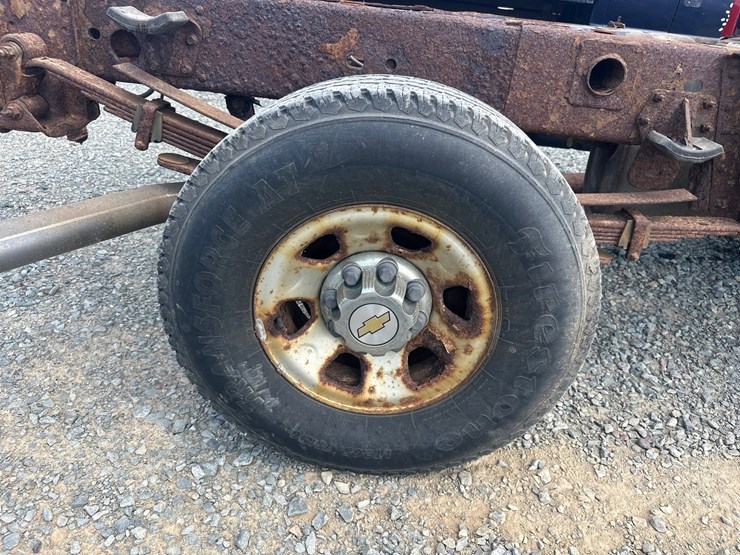 2005-chevrolet-3500-image-40