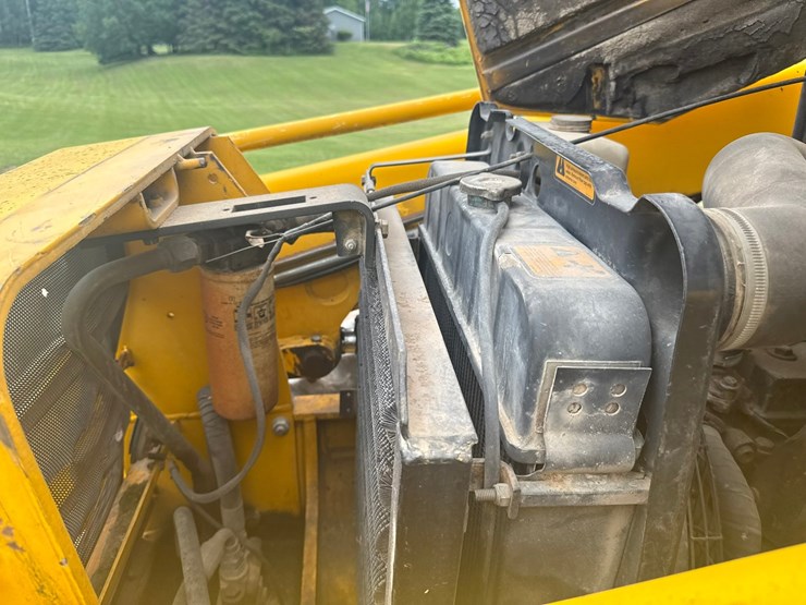 #1184-•-1997-kobelco-750-4x4-loader-backhoe-image-85