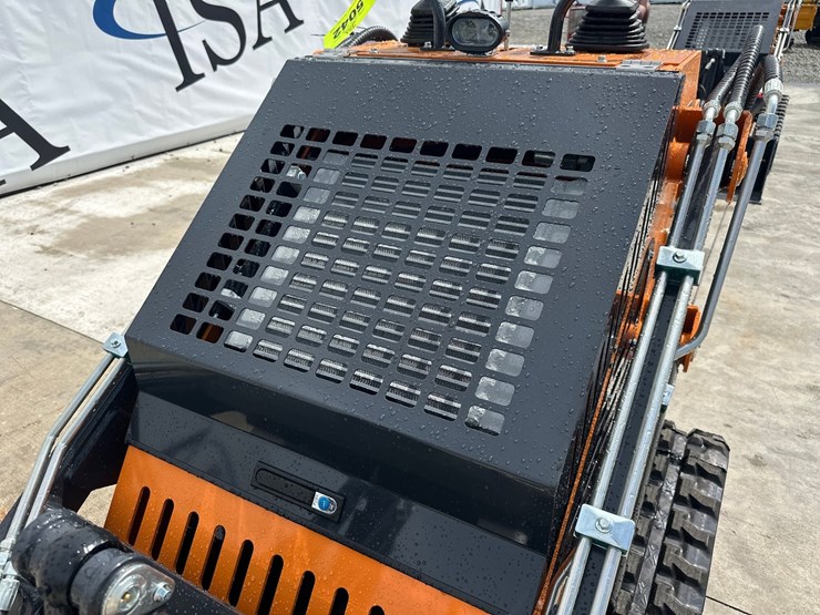 #5042-•-arteer-qb-480-mini-skid-steer-image-14