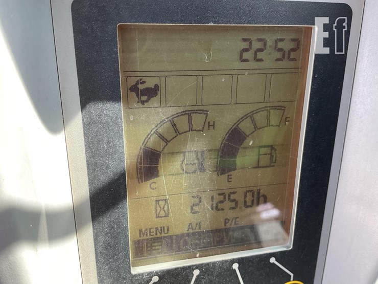 2014-deere-50g-image-16