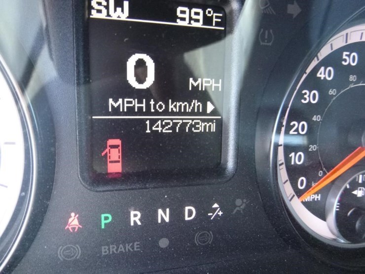 2016-dodge-1500-image-14