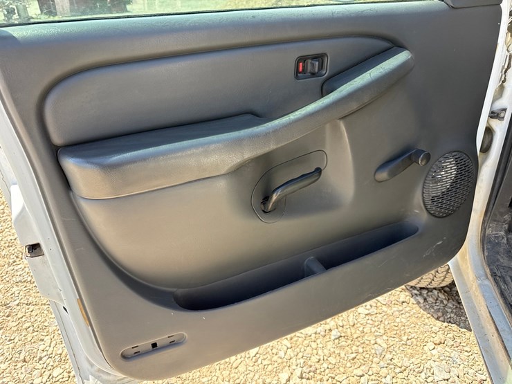 2007-chevrolet-2500-image-33