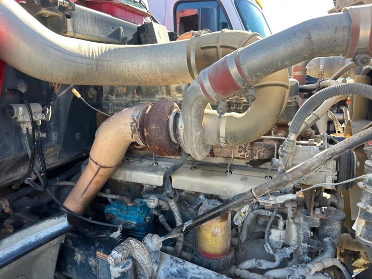 2001-mack-rd688s-image-60