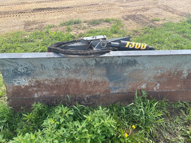 #2203-•-grousher-products-approx.-82"-skid-mounted-dozer-blade-image-3