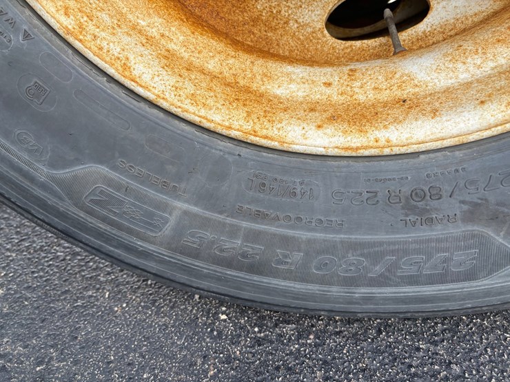 #2187-•-2002-hyundai-48'-dry-van-image-63