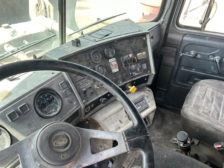 mack-dm688s-image-64