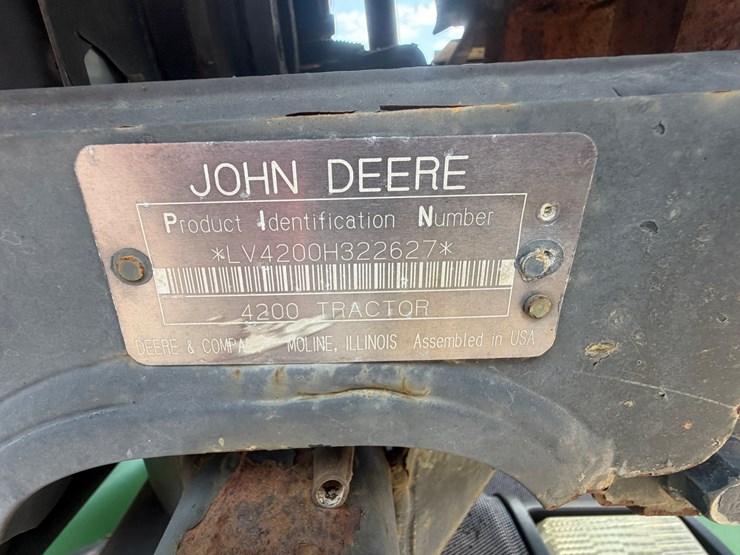#91-•-john-deere-tractor-image-18