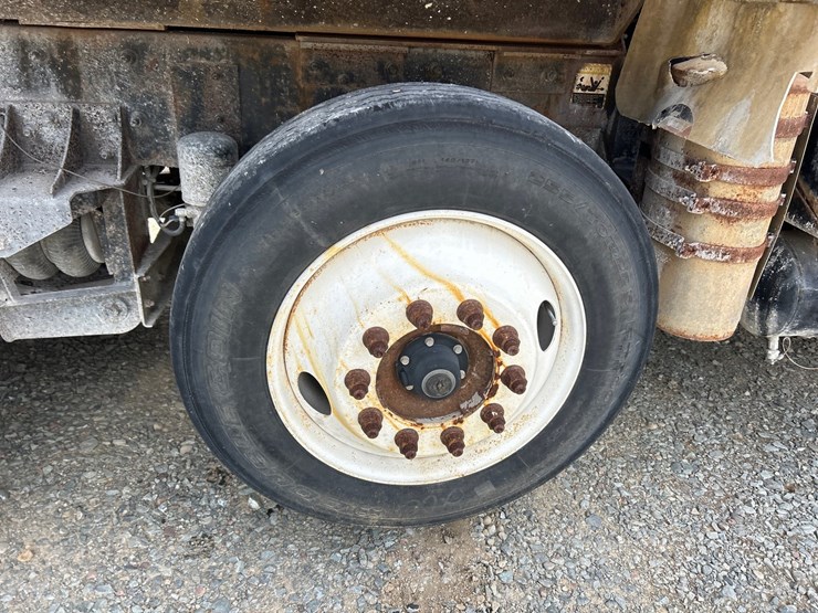 mack-dm688s-image-80