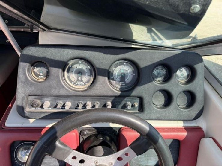 1988-searay-seville-18-ft-bowrider-sers155g888-image-25