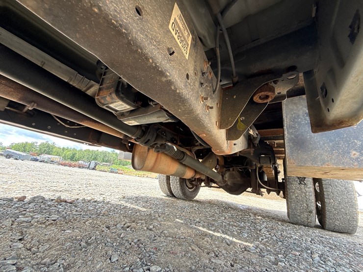 2019-dodge-3500-image-32