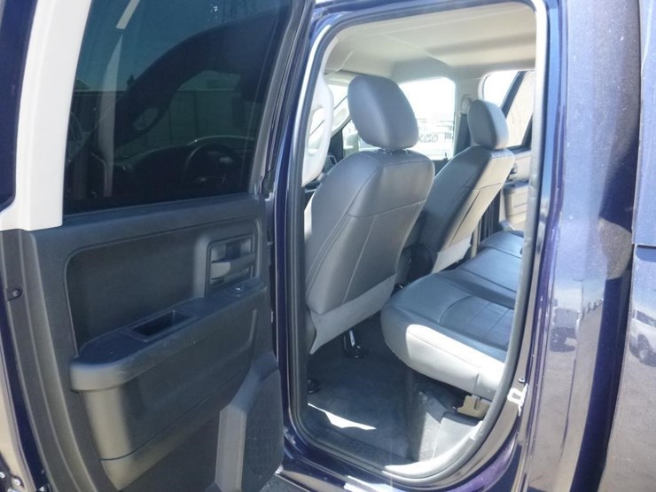 2016-dodge-1500-image-7