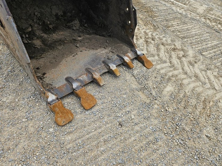 caterpillar-320c-image-13