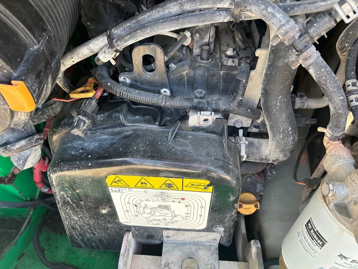 2021-bobcat-t76-image-51