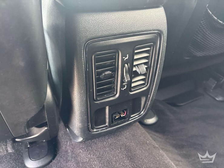 2017-jeep-grand-cherokee-image-21