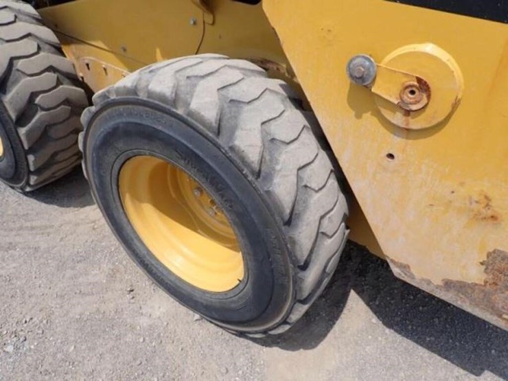 2019-caterpillar-236d-skid-steer-cat0236dlbgz05393-image-36
