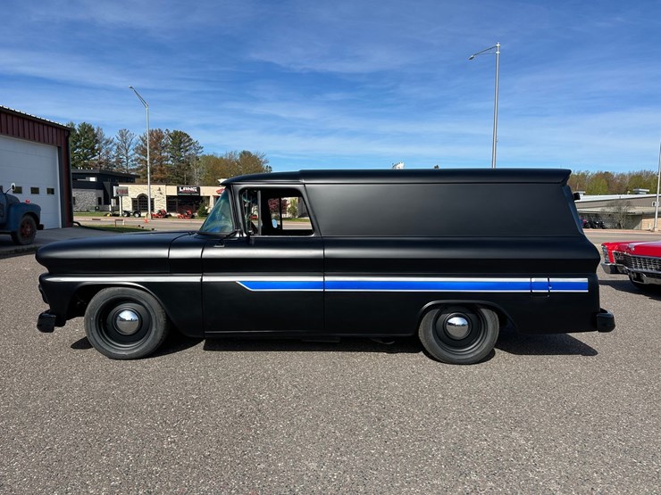 1961-chevrolet-350-image-2