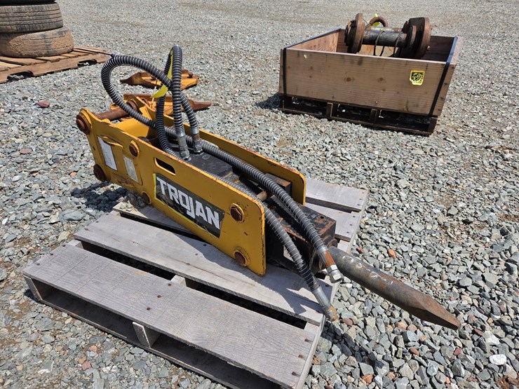#6032-•-trojan-mini-excavator-breaker-hammer-image-4