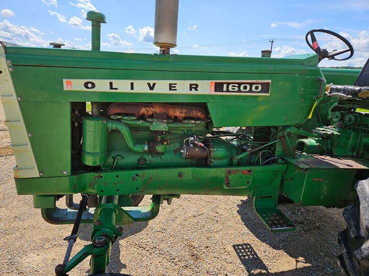 oliver-1600-image-11