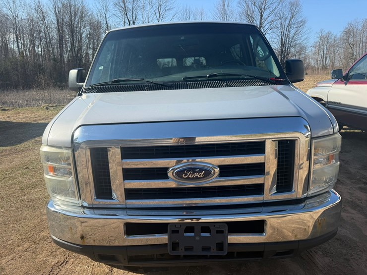 2008-ford-e350-xlt-image-8