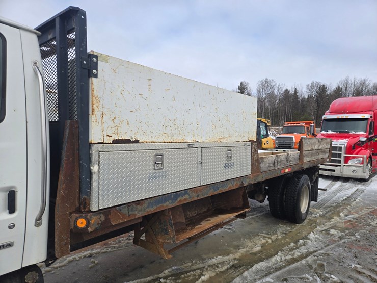 #60855-•-2002-sterling-flatbed-truck-image-16