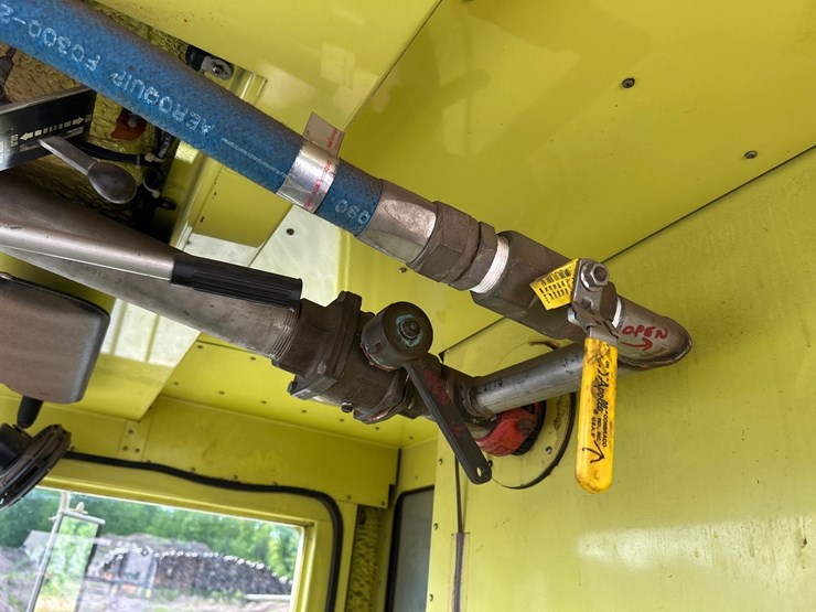 #5028-•-1991-amertek-2500-l-fire-truck-image-66