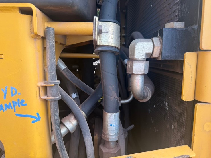 caterpillar-160m-image-146