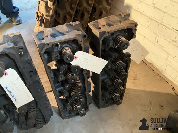 ford-(3-sets)-351-cleveland-2-barrel-heads-image-13