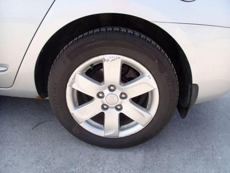 2007-kia-rondo-ex-sport-utility-vehicle-knafg52667-image-54