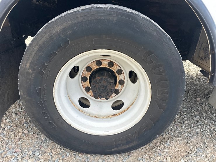 2013-international-durastar-4300-image-89
