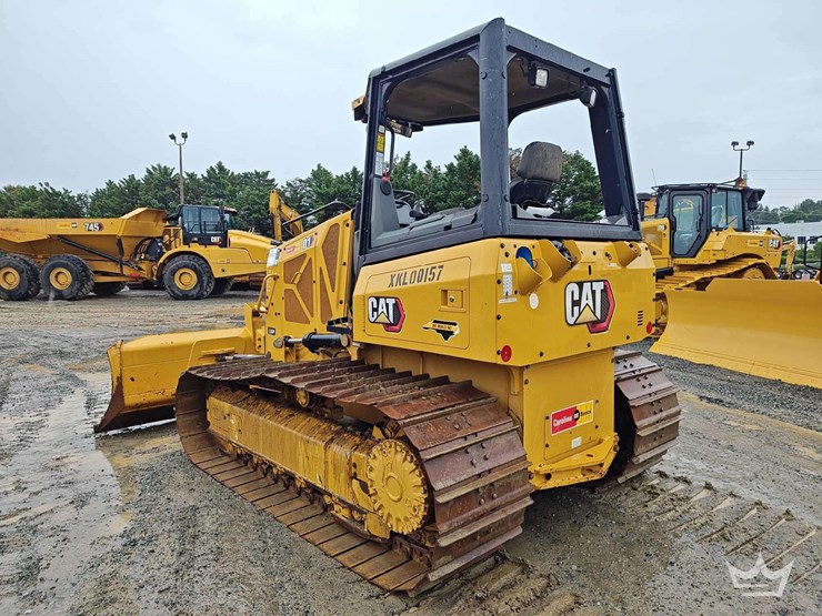 2020-caterpillar-d1-image-3