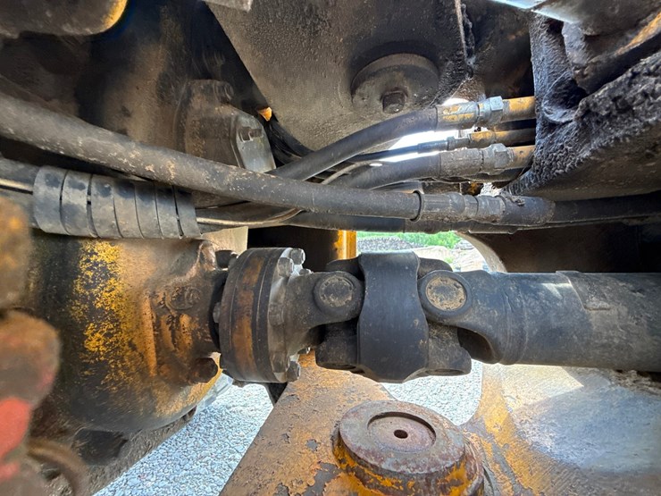 jcb-712-image-38