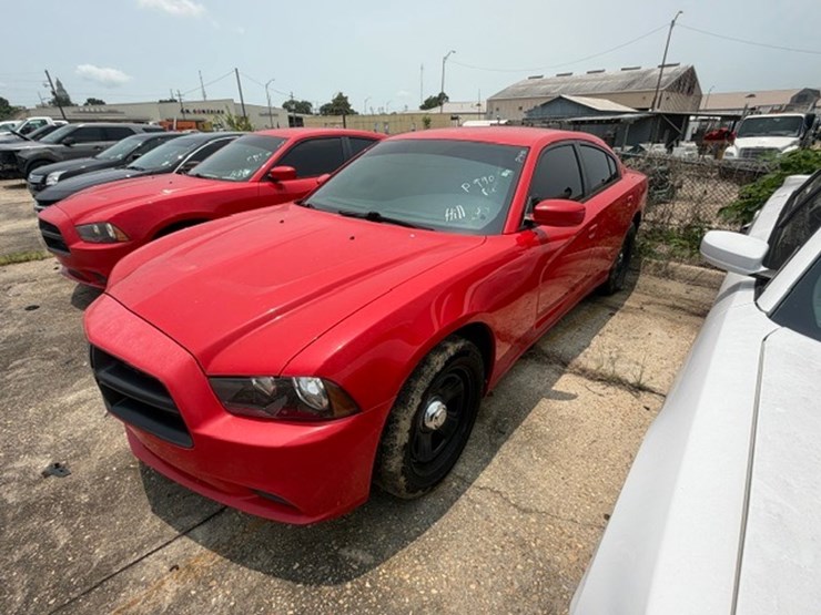 #63-•-2014-dodge-charger-image-1