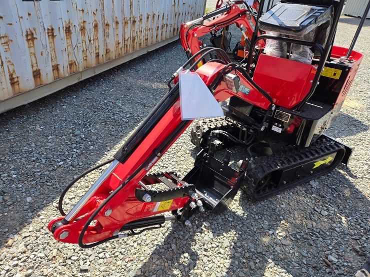 #5016-•-unused-future-ft13-mini-excavator-image-9
