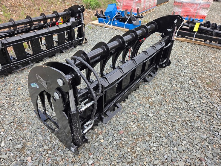 #6141-•-approx.-72"-unused-future-clg72-skid-steer-log-grapple-attachment-image-2