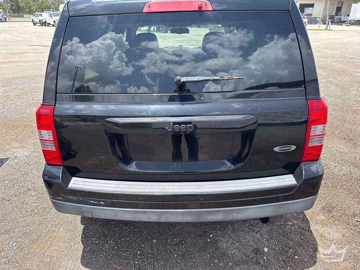 2015-jeep-patriot-image-23