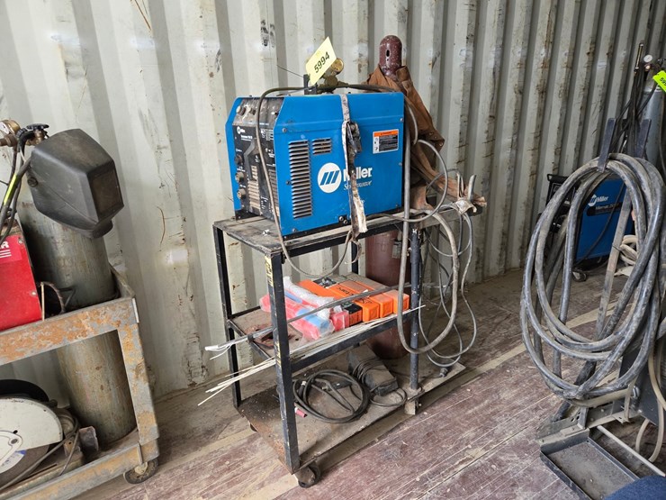 #5994-•-miller-syncrowave-180-tig-and-stick-welder-w/cart-and-tank-image-1