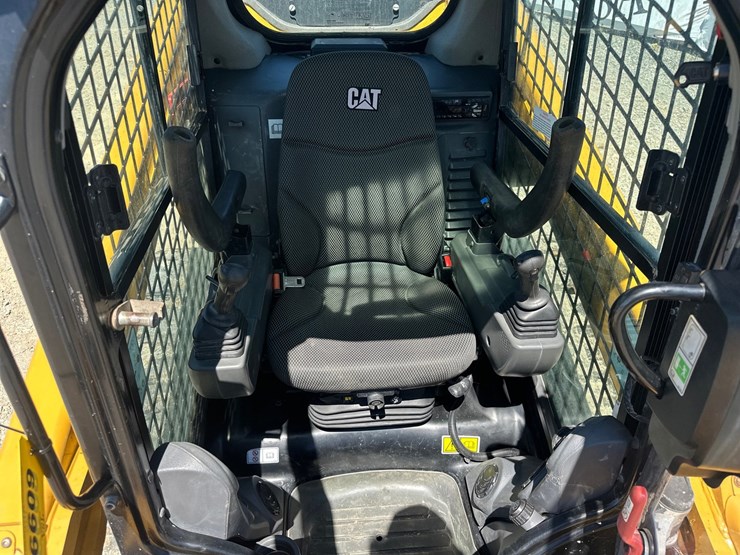 caterpillar-299d3-xe-image-35