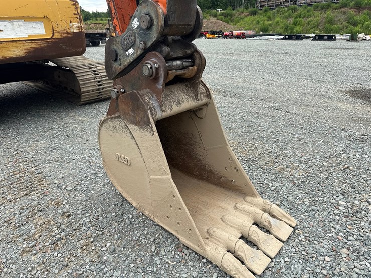 2006-hitachi-zx225-image-11