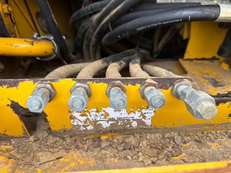 deere-550h-image-34