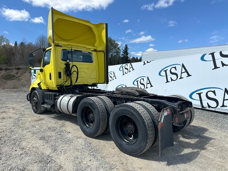 #60118-•-2019-international-rh613-day-cab-truck-tractor-image-3