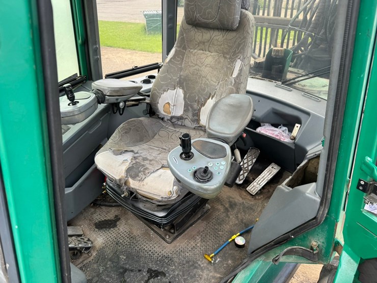 deere-1110d-image-34