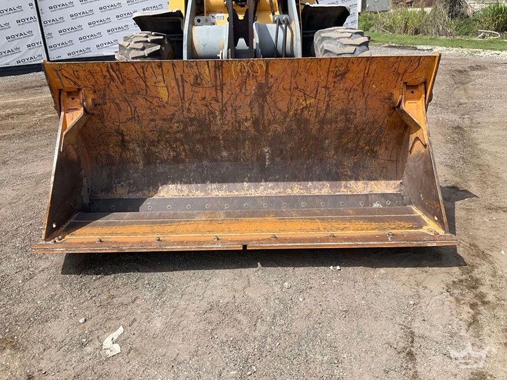 2007-deere-444j-image-17