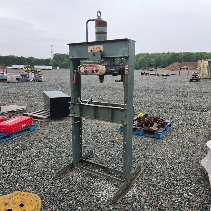 #6330 • Dake Air-Hydraulic Press