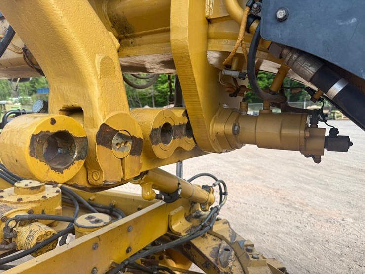 caterpillar-160m-image-83